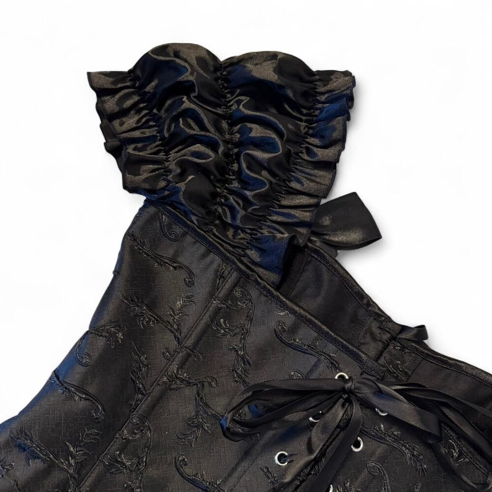Luxurious Vintage-Inspired Gothic Corset Top – Satin Sleeves, Embroidered Detail - Picture 3 of 9
